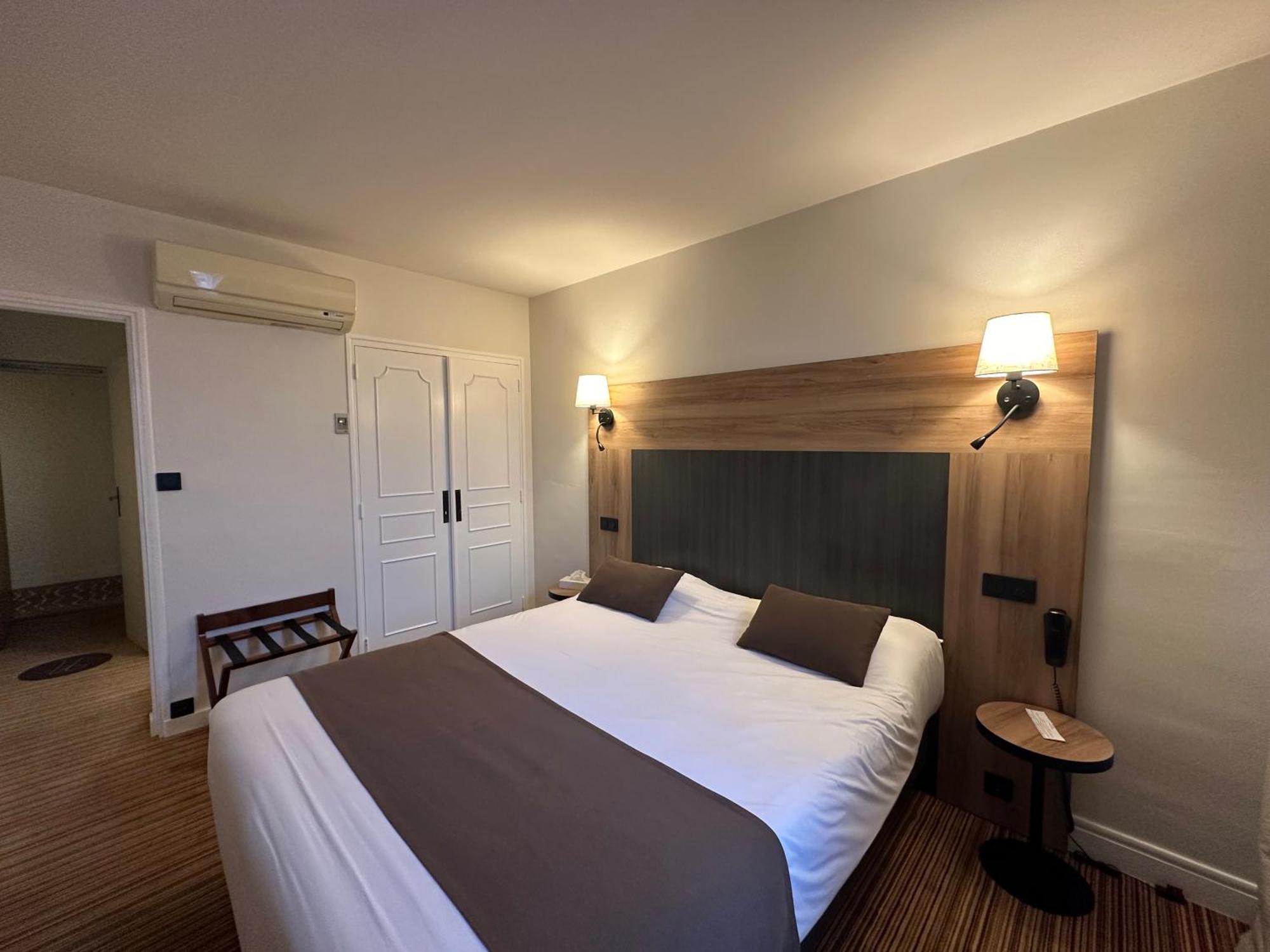 The Originals City, Hotel Napoleon, La Roche-Sur-Yon Exterior foto